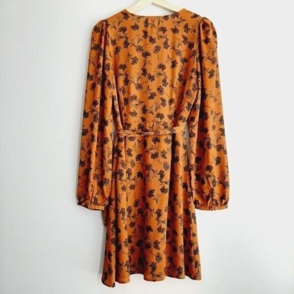 GILLI / Flowy Lightweight Surplice Floral Dress w/ Tie Belt Tan Brown Sz M - Picture 5 of 12